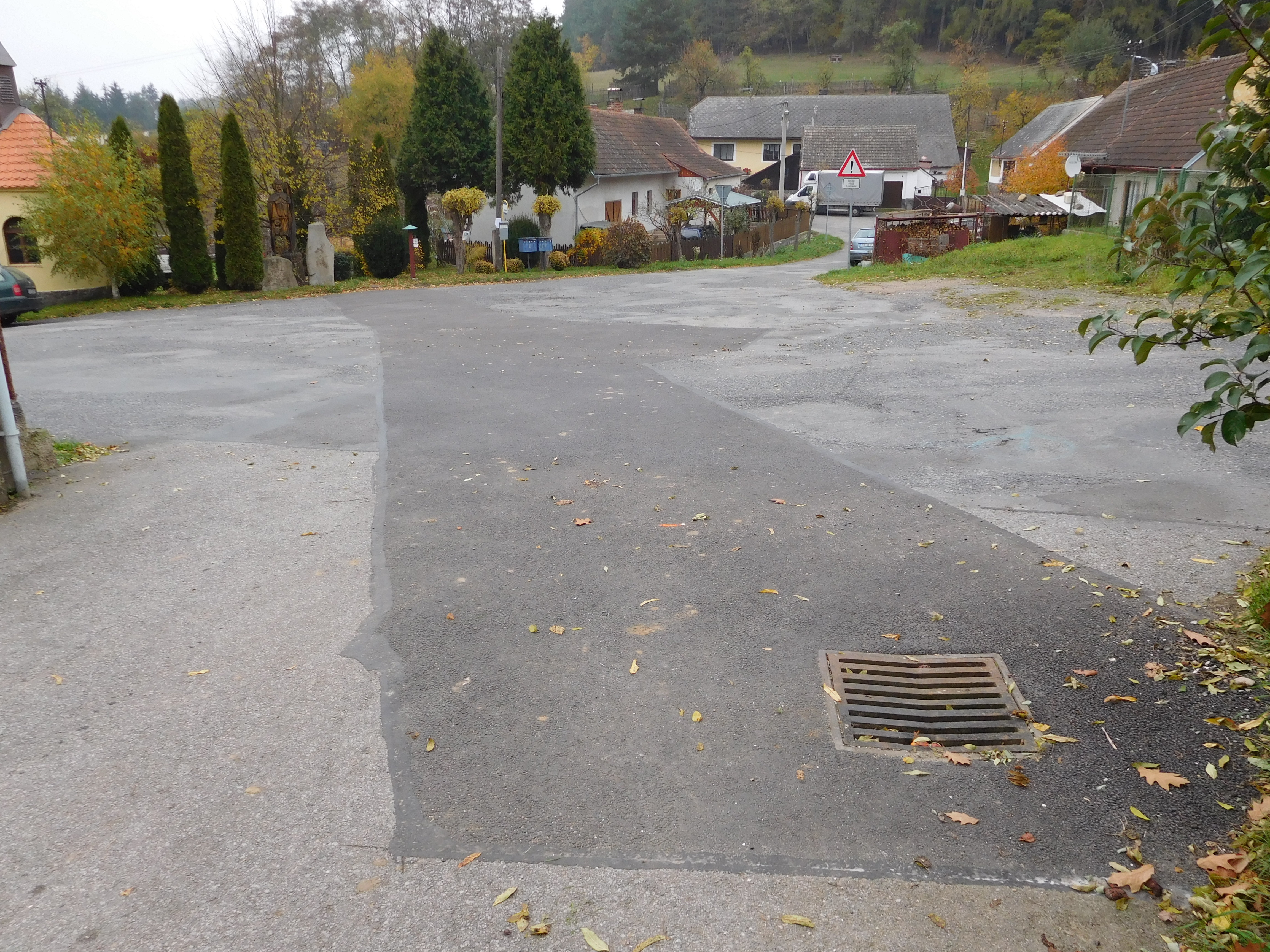Oprava poškozené kanalizace po přívalových deštích 2014 v obce Tažovice